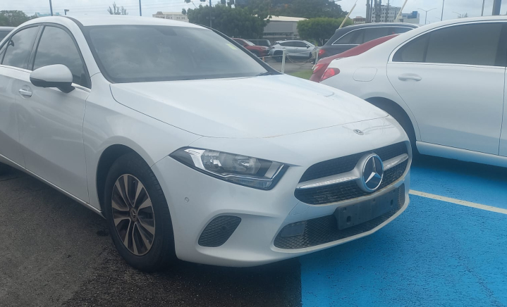 Inchcape Barbados: MERCEDES A 200 Hatchback  (Stock Number: LV0009997) slider 1