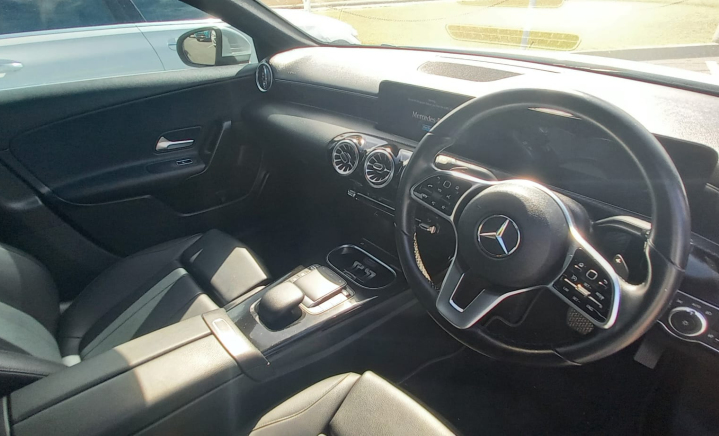 Inchcape Barbados: MERCEDES A 200 Hatchback  (Stock Number: LV0009997) slider 3