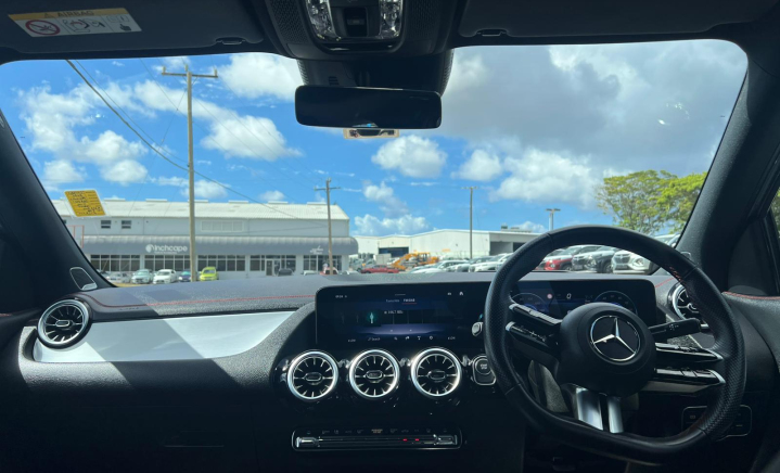 Inchcape Barbados: MERCEDES EQA250+ AMG LINE Premium  (Stock Number: LV0013207) slider 3
