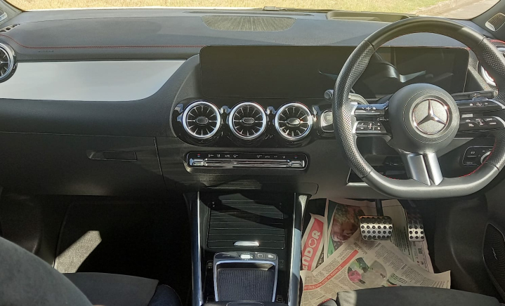 Inchcape Barbados: MERCEDES EQA250+ AMG LINE Premium  (Stock Number: LV0013209) slider 3