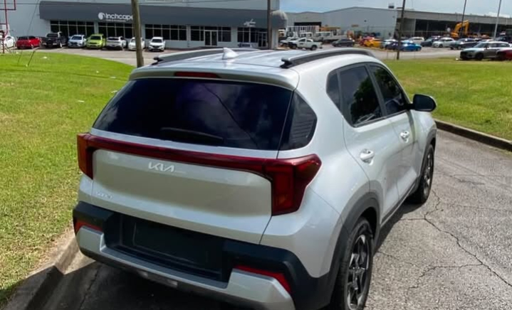 Inchcape Barbados: OTHER Kia Sonet  (Stock Number: LV0014513) slider 2