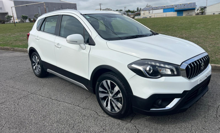 Inchcape Barbados: SUZUKI S-Cross Hatch 6AT 2WD (KK1C1XJADFB94)  (Stock Number: LV0014608) slider 1