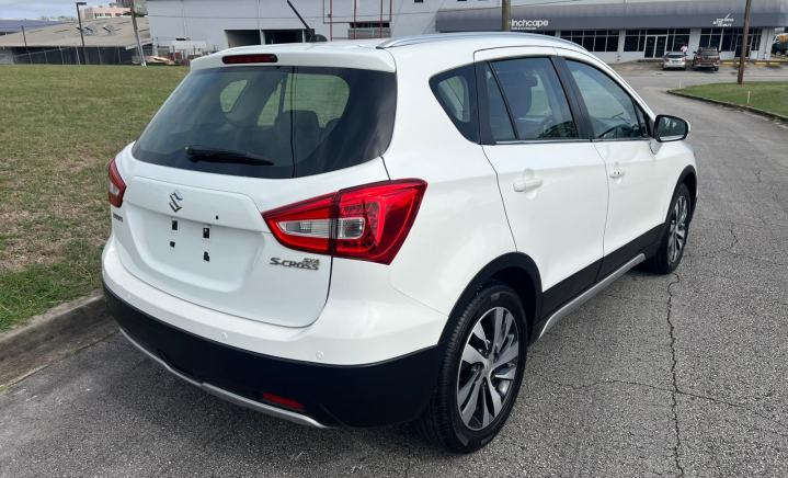 Inchcape Barbados: SUZUKI S-Cross Hatch 6AT 2WD (KK1C1XJADFB94)  (Stock Number: LV0014608) slider 2