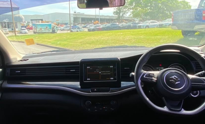 Inchcape Barbados: SUZUKI XL7 5Dr SUV 1.5 GLX TS 2WD (AXB415XA85233)  (Stock Number: LV0015356) slider 2