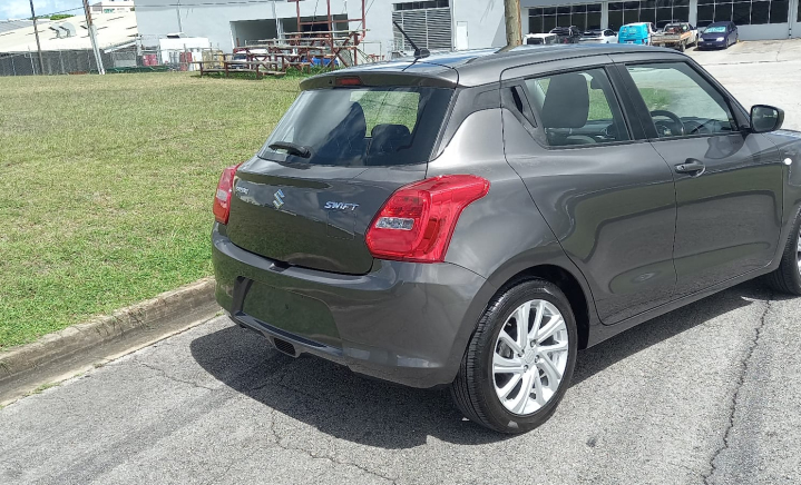 Inchcape Barbados: SUZUKI Swift Hatch 5-Door A/T 1.2 GL (2LP4C9D00AP85)  (Stock Number: LV0015374) slider 2