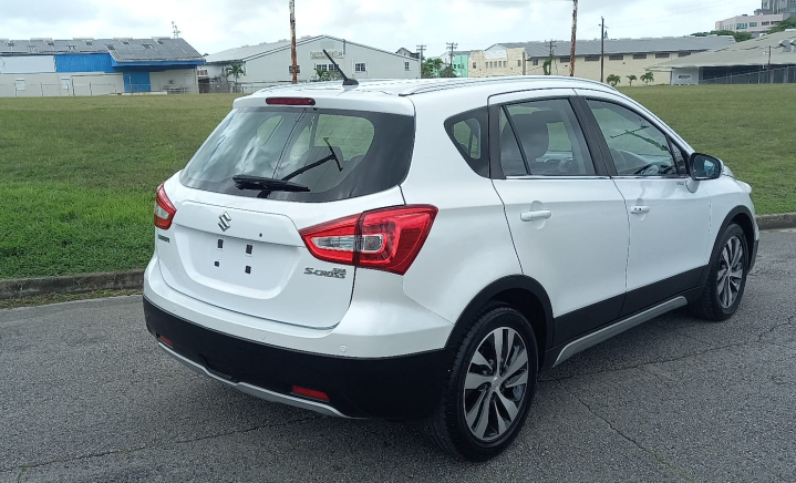 Inchcape Barbados: SUZUKI S-Cross Hatch 6AT 2WD (KK1C1XJADFB94)  (Stock Number: LV0015386) slider 2