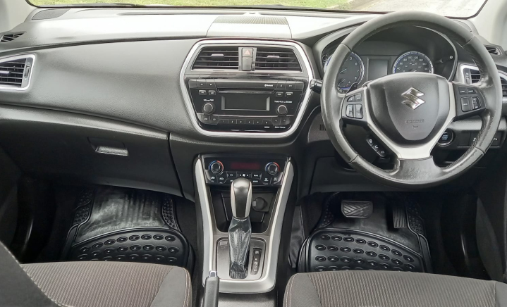 Inchcape Barbados: SUZUKI S-Cross Hatch 6AT 2WD (KK1C1XJADFB94)  (Stock Number: LV0015386) slider 3