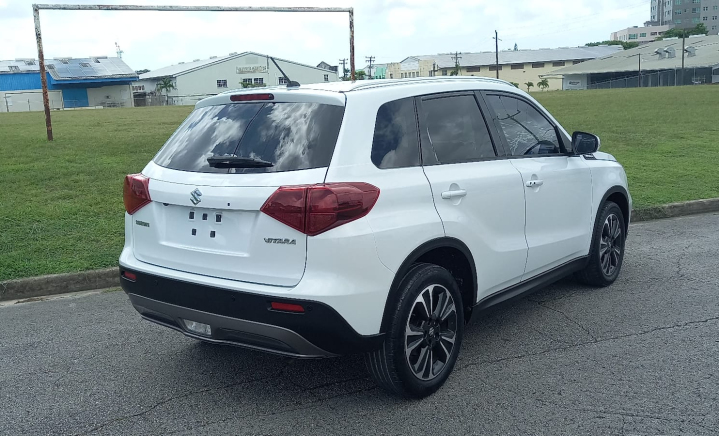 Inchcape Barbados: SUZUKI Vitara 5 Dr 1.6 GLX 2WD (PK131XJAFPV94)  (Stock Number: LV0015390) slider 2