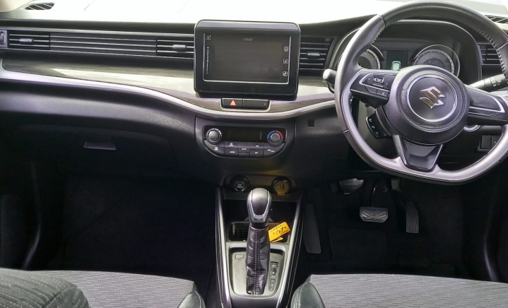 Inchcape Barbados: SUZUKI XL7 5Dr SUV 1.5 GLX TS 2WD (AXB415XA85233)  (Stock Number: LV0015644) slider 3