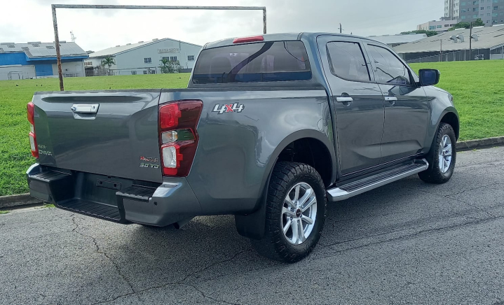 Inchcape Barbados: ISUZU DMAX 4WD DblCab 3.0L 6AT Pickup (TQR0013)  (Stock Number: LV0016028) slider 2