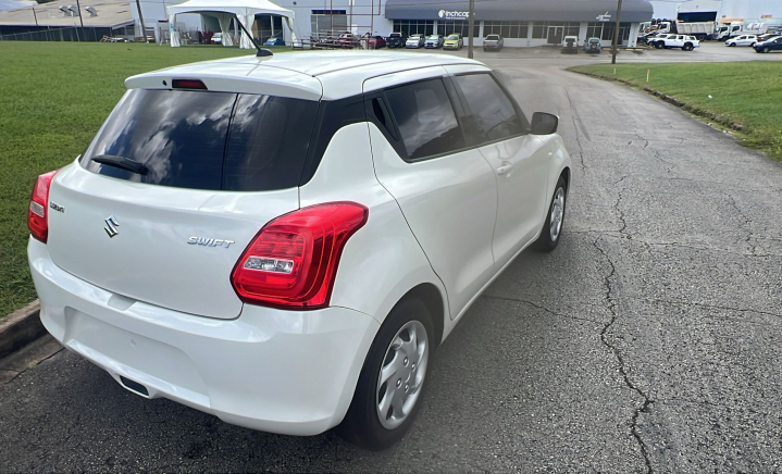 Inchcape Barbados: SUZUKI Swift Hatch 5-Door A/T 1.2 GL (2LP1C9D00AH85)  (Stock Number: LV0016228) slider 2