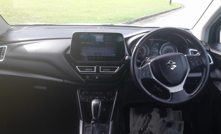 Inchcape Barbados: SUZUKI S-Cross Hatch 1.4L 6AT 2WD (KK561XJAGJB94)  (Stock Number: LV0016412) slider 3