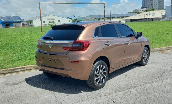 Inchcape Barbados: SUZUKI Baleno Hatch 1.5 GLX (3KA1C7P00028500)  (Stock Number: LV0016440) slider 2