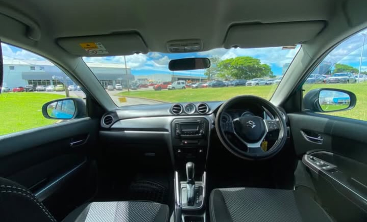 Inchcape Barbados: SUZUKI Vitara 5 Dr 1.6 GL+ 2WD 2-Tone (PK131XFACBY852T)  (Stock Number: LV0016460) slider 3