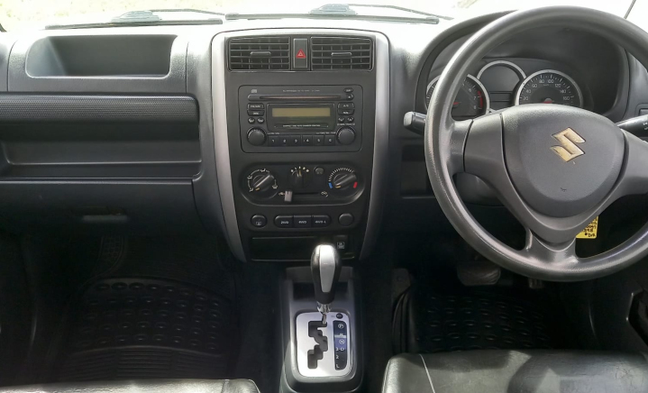Inchcape Barbados: SUZUKI Jimny 1.3 Soft Top Auto Alloy Rims (MRK5DCJRKAS85)  (Stock Number: LV0016478) slider 3